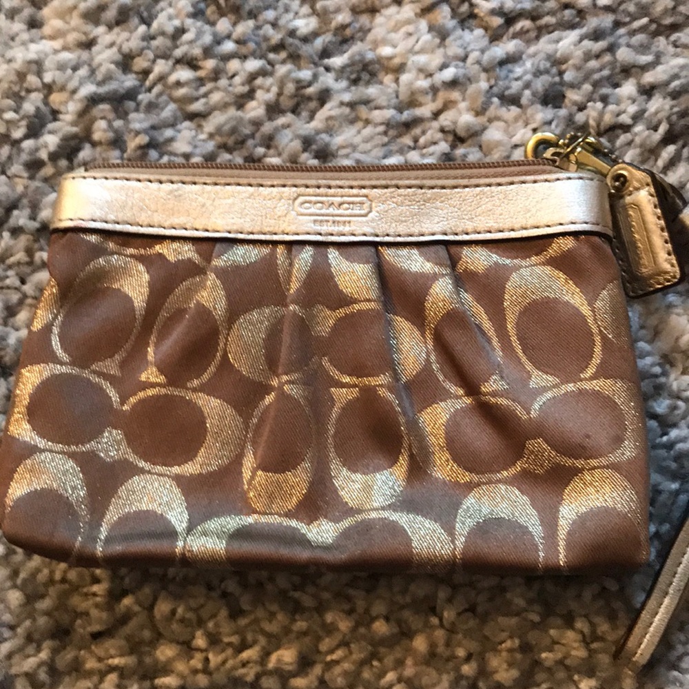 Authentic Coach clutch